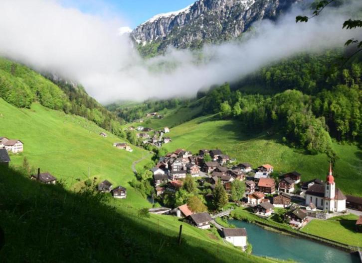 Alpenperle Lägenhet Isenthal Exteriör bild